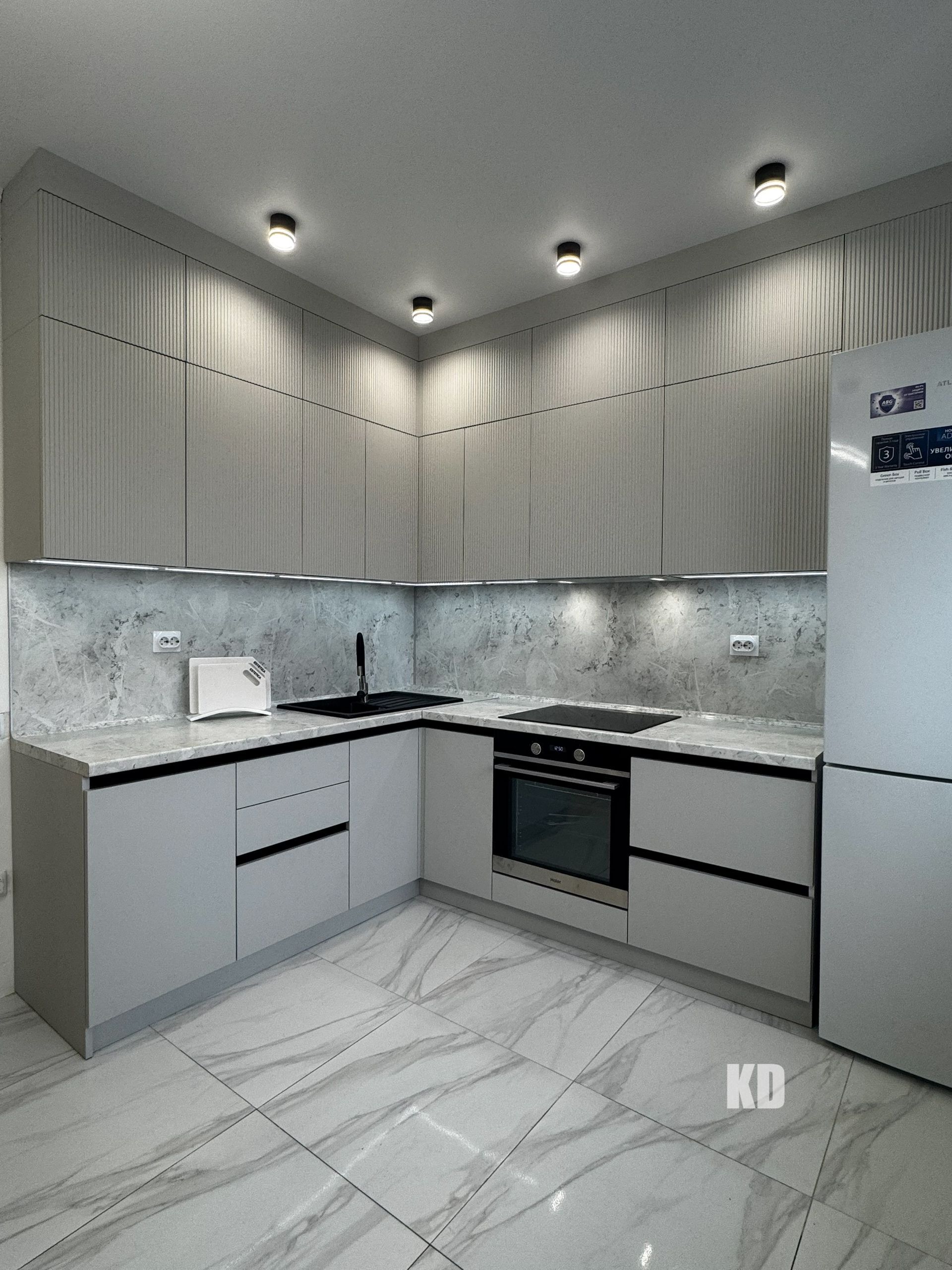 Кухня современная Steel & Grain Кухня современная Steel & Grain